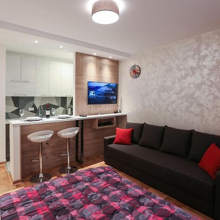 Apartment Promenada 30 Νόβι Σαντ Εξωτερικό φωτογραφία