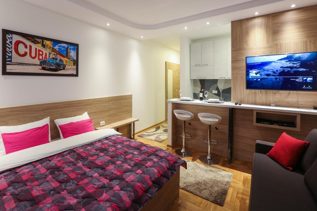 Apartment Promenada 30 Νόβι Σαντ Εξωτερικό φωτογραφία