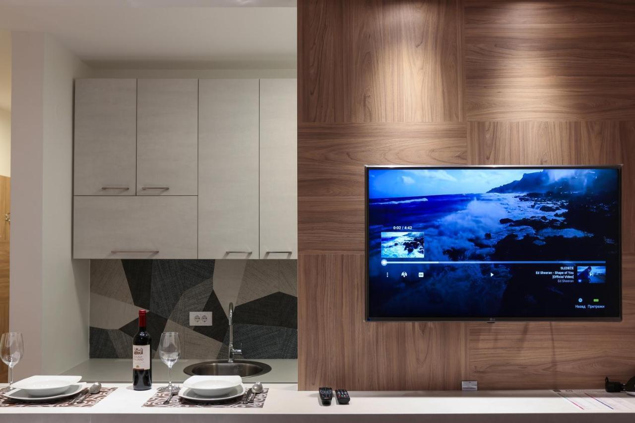 Apartment Promenada 30 Νόβι Σαντ Εξωτερικό φωτογραφία