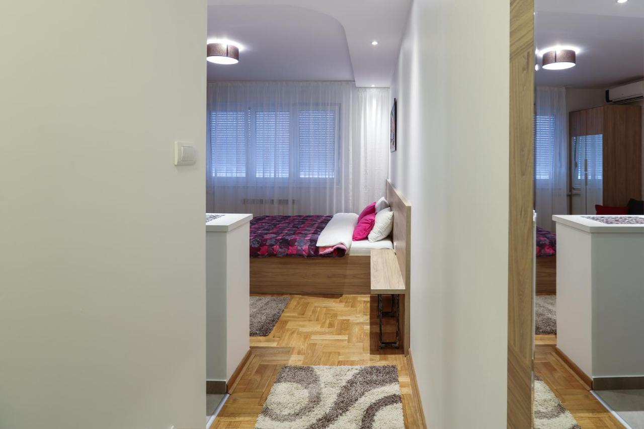 Apartment Promenada 30 Νόβι Σαντ Εξωτερικό φωτογραφία