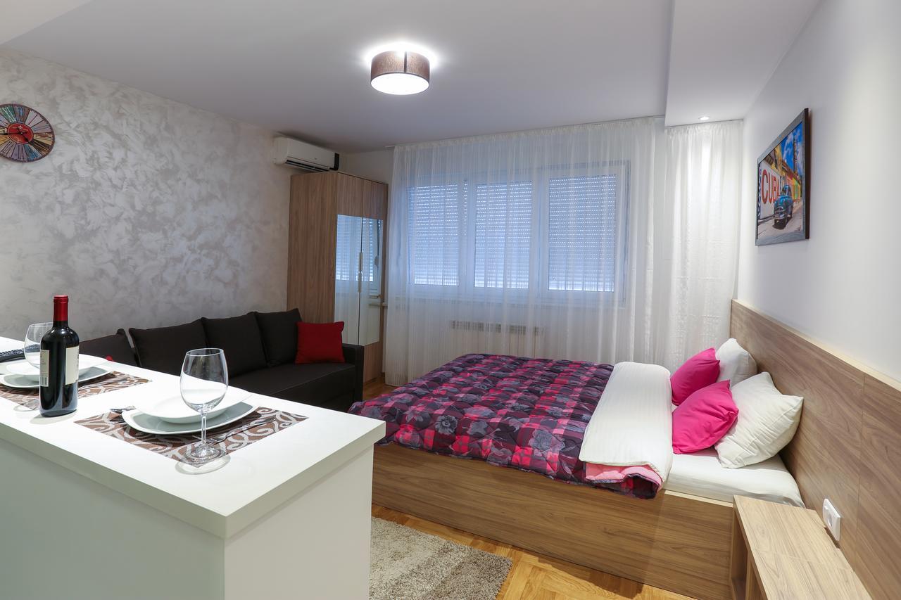 Apartment Promenada 30 Νόβι Σαντ Εξωτερικό φωτογραφία